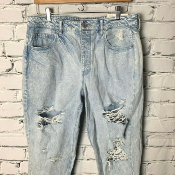 American Eagle Outfitters Denim - AEO NEW Jeans Size 12 Hi-Rise Tomgirl Destroyed